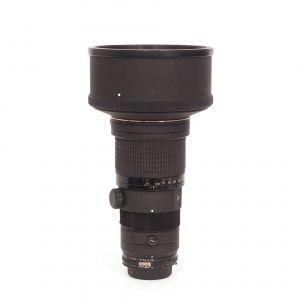 Nikon MF 300mm/2,8 ED, Sonnenblende (leichter Staub im Linsensystem – kein Einfluss auf die Bildqualität)