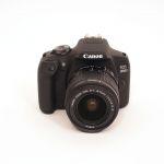 Canon EOS 2000 D Gehäuse + Canon EF-S 18-55mm/3,5-5,6 IS, II