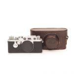 Leica IIIf Gehäuse, Sn.810834, mit Vorlaufwerk, Tasche
