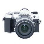 OM System OM-5 Gehäuse silber + M.Zuiko 14-150mm/4-5,6 II (Einzelstück)