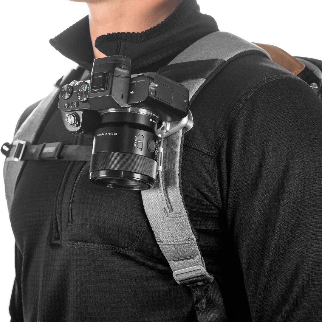 Peak Design Capture Clip v3 inkl. Standard Plate - Silver – Bild 2