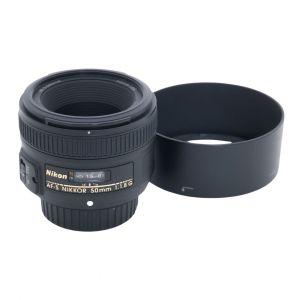 Nikon AF-S 50mm/1,8 G, Sonnenblende