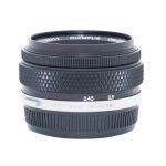 Olympus MF 50mm/1,8 (leichter Staub im Linsensystem, kein Einfluss auf Bildqualität)