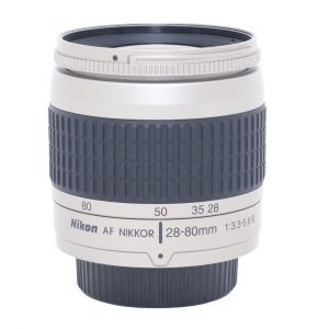 Nikon AF 28-80mm/3,3-5,6 G, silber