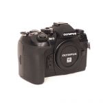 Olympus OM-D E-M 1 Mark II Gehäuse (15613 Auslösungen), Blitz, Tasche, 2.Akku