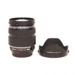Olympus M. Zuiko 12-40mm/2,8 Pro, Sonnenblende