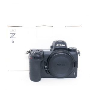 Nikon Z6 Gehäuse, (23201 Auslösungen), Verpackung