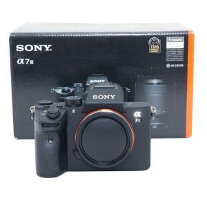 Sony ILCE Alpha 7 Mark III Gehäuse (7591 Auslösungen) OVP