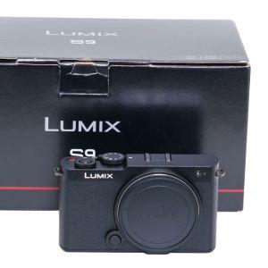 Panasonic Lumix DC-S9 Gehäuse mit Smallrig Handgriff, OVP, 6 Monate Garantie