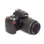 Nikon D40 Gehäuse (6185 Auslösungen) + Nikon AF-S DX 18-55mm/3,5-5,6 G, ED, III, OVP