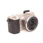 Sony ILCE Alpha 6000 Gehäuse (3330 Auslösungen) + E 16-50mm/3,5-5,6 silber, OVP