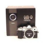 Olympus OM-D E-M 5 Mark III Gehäuse (45310 Auslösungen) silber, OVP