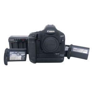 Canon EOS 1D Mark III Gehäuse, (3575 Auslösungen), AC-E-4 Netzadapter, LC-E4 Ladegerät, LP-E4 Akku, inkl. 20% MwSt.