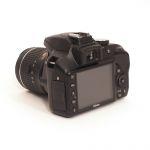 Nikon D 3400 Gehäuse (634 Auslösungen) + AF-P 18-55mm/3,5-5,6 DX, G, VR, Sonnenblende, 2.Akku