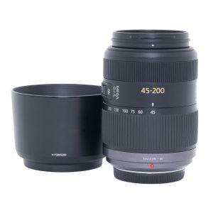 Panasonic Lumix G 45-200mm/4-5,6 Sonnenblende (leichter Staub im Linsensystem, kein Einfluss auf Bildqualität)