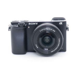 Sony Alpha 6000 Gehäuse (334 Auslösungen) + E 16-50mm/3,5-5,6 PZ, OSS