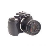 Panasonic Lumix DMC-G5 Gehäuse (2852 Auslösungen) + 14-42mm/3,5-5,6 ASPH, Sonnenblende