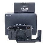 Fujifilm X-Pro 2 Gehäuse, OVP + Fujifilm MHG-XPRO2 Griff, OVP