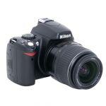 Nikon D40 Gehäuse ( 30310 Auslösungen), mit Nikon AF-S 18-55mm/3,5-5,6 DX, G, ED, II