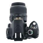 Nikon D40 Gehäuse ( 30310 Auslösungen), mit Nikon AF-S 18-55mm/3,5-5,6 DX, G, ED, II