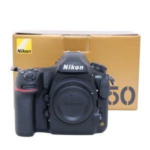 Nikon D850 Gehäuse (8 Auslösungen) OVP, 6 Monate Garantie