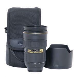 Nikon AF-S 24-70mm/2,8 G, ED, Sonnenblende, Köcher