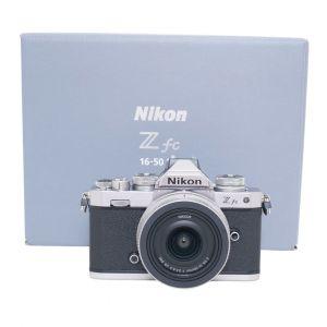 Nikon Zfc Gehäuse (1970 Auslösungen), + Z 16-50mm/3,5-5,6 DX, OVP, 6 Monate Garantie