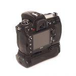 Nikon D300 Gehäuse (63927 Auslösungen), MB-D10 Batteriehandgriff, inkl 20% MwSt.