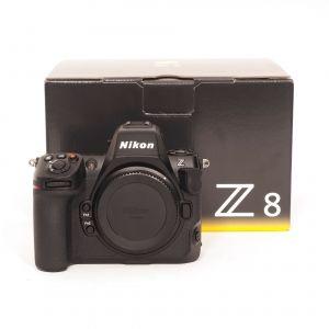 Nikon Z 8 Gehäuse (11333 Auslösungen), OVP, 6 Monate Garantie