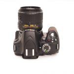 Nikon D 3200 Gehäuse (40532 Auslösungen) + AF-S 18-55mm/3,5-5,6 DX, G, VR II