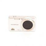 Olympus D-700 Digitalcamera silber, inkl. 20% MwSt.