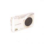Olympus D-700 Digitalcamera silber, inkl. 20% MwSt.
