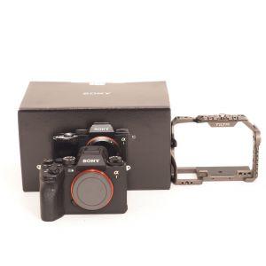 Sony ILCE Alpha 1 Gehäuse (2378 Auslösungen), OVP, Tilta Cage, 6 Monate Garantie