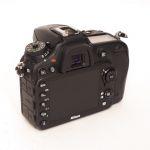 Nikon D7200 Gehäuse (421608 Auslösungen) mit MB-D15 Hochformatgriff, OVP