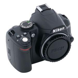 Nikon D3000 Gehäuse, (10828 Auslösungen)