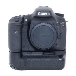 Canon EOS 7D Gehäuse (13222 Auslösungen), mit Phottix BG-7D Griff