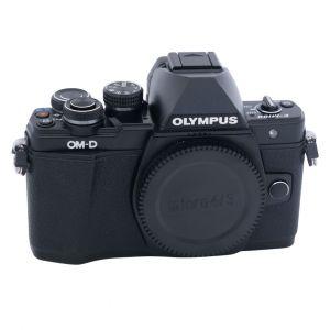 Olympus OM-D E-M10 Mark II Gehäuse (5616 Auslösungen)