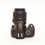 Nikon D 3000 Gehäuse (5695 Auslösungen) + AF-S 18-55mm/3,5-5,6 DX, VR