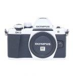 Olympus OM-D E-M 10 II Gehäuse, silber, (3674 Auslösungen)