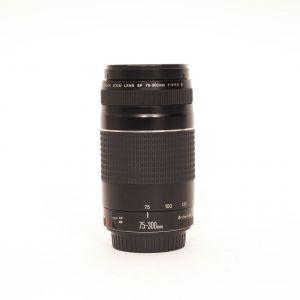 Canon EF 75-300mm/4-5,6 III, (leichter Staub im Linsensystem, kein Einfluss auf Bildqualität)