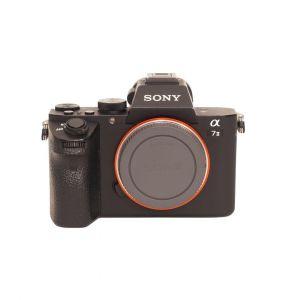 Sony ILCE Alpha 7 Mark II Gehäuse, (58184 Auslösungen), 2. Akku