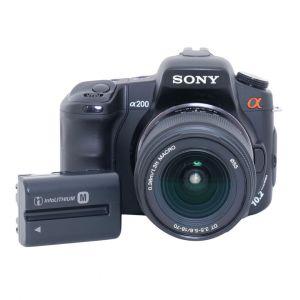 Sony Alpha 200 Gehäuse + Sony 18-70mm/3,5-5,6 DT, Macro, 2. Akku, inkl. 20% MwSt.