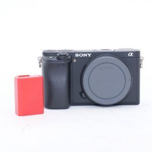 Sony ILCA Alpha 6300 Gehäuse (2039 Auslösungen) 2. Akku