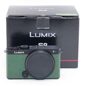 Panasonic Lumix DC-S9 Gehäuse, grün, OVP, 1 Jahr Garantie