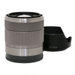 Sony E 18-55mm/3,5.5,6 OSS, Sonnenblende