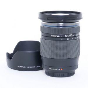 Olympus M.Zuiko 12–200mm/3,5-6,3 ED, MSC, Sonnenblende