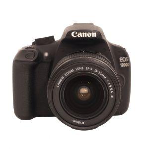 Canon EOS 1200D Gehäuse (8220 Auslösungen) mit EF-S 18-55mm/3,5-5,6 III, 2. Akku