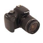 Canon EOS 1200D Gehäuse (8220 Auslösungen) mit EF-S 18-55mm/3,5-5,6 III, 2. Akku