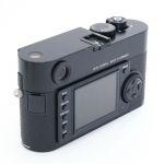 Leica M8.2 Gehäuse, Sn.3557230, ArtNr.10711, (7264 Auslösungen), inkl. vier Akkus.